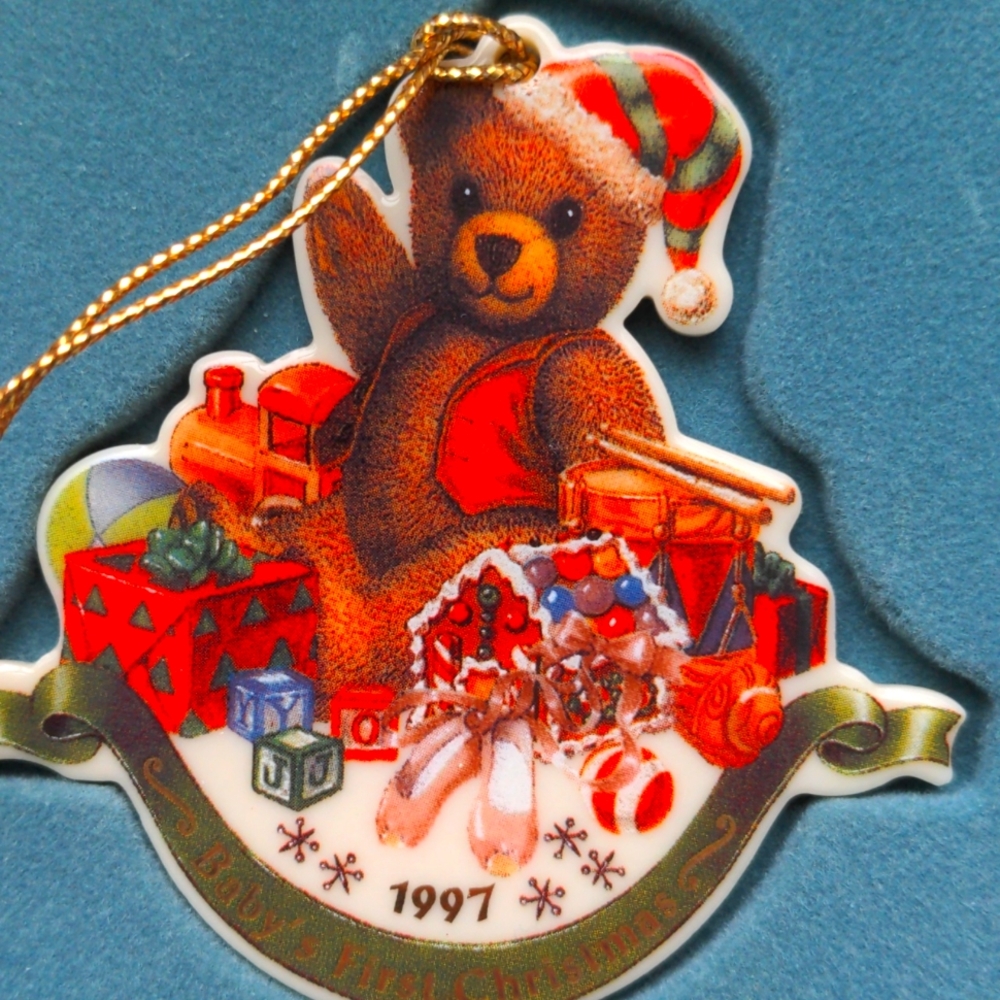 Lenox 1997 Baby's First Christmas ornament